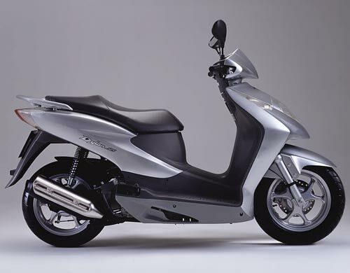 HONDADYLAN150 (02-04)